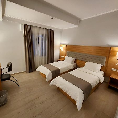 St Andrew'S Guesthouse - Ramallah Buitenkant foto