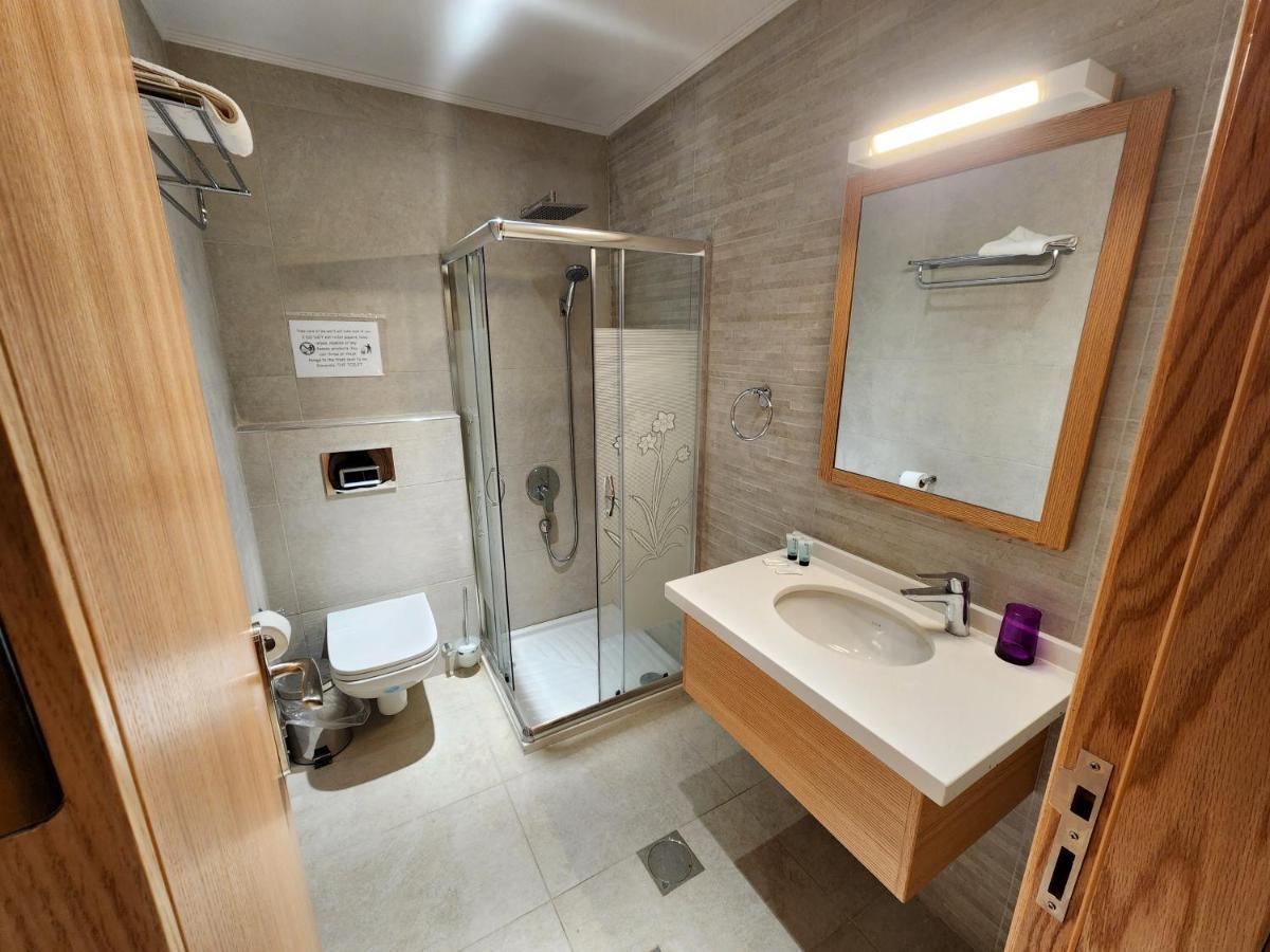 St Andrew'S Guesthouse - Ramallah Buitenkant foto
