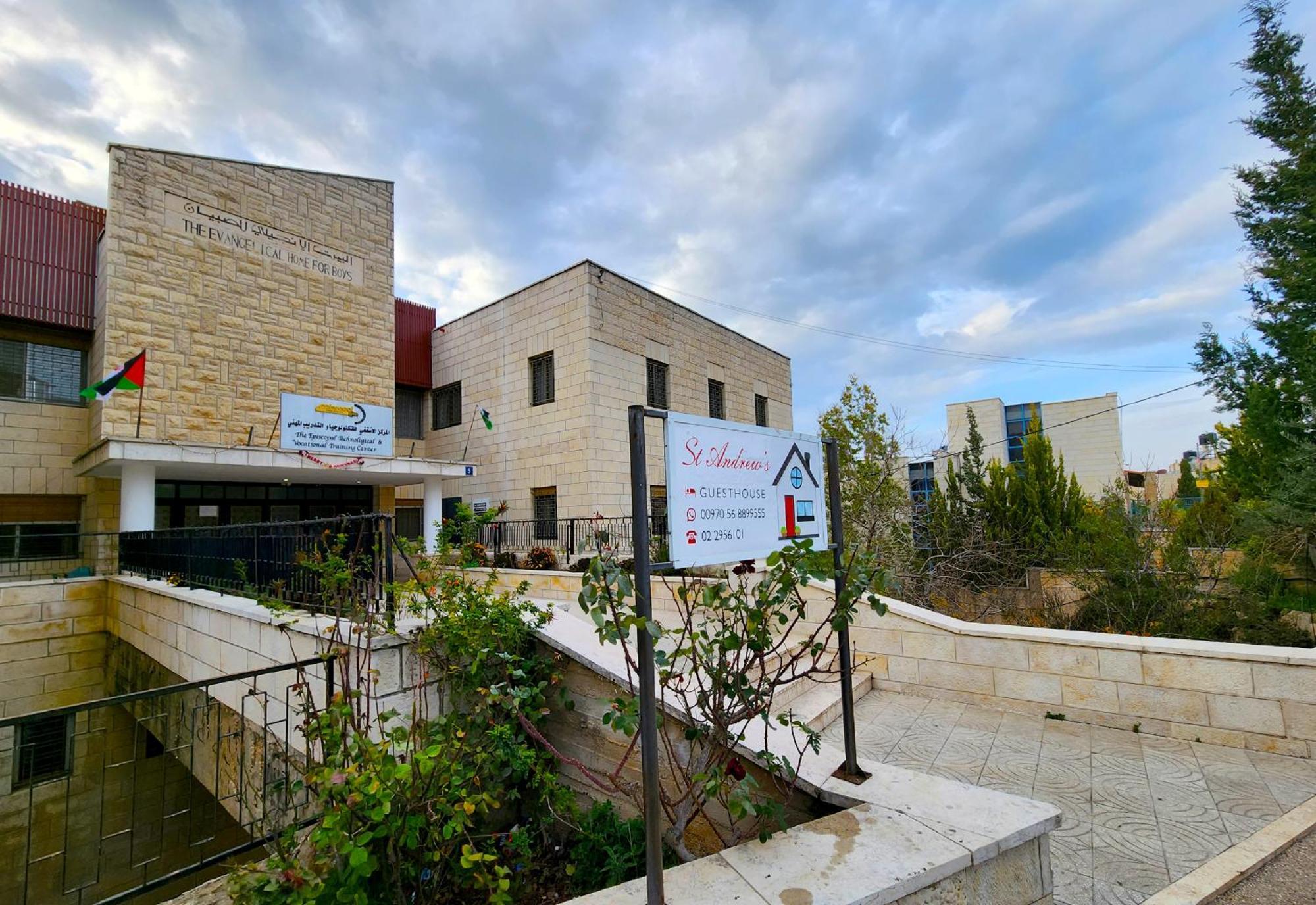 St Andrew'S Guesthouse - Ramallah Buitenkant foto
