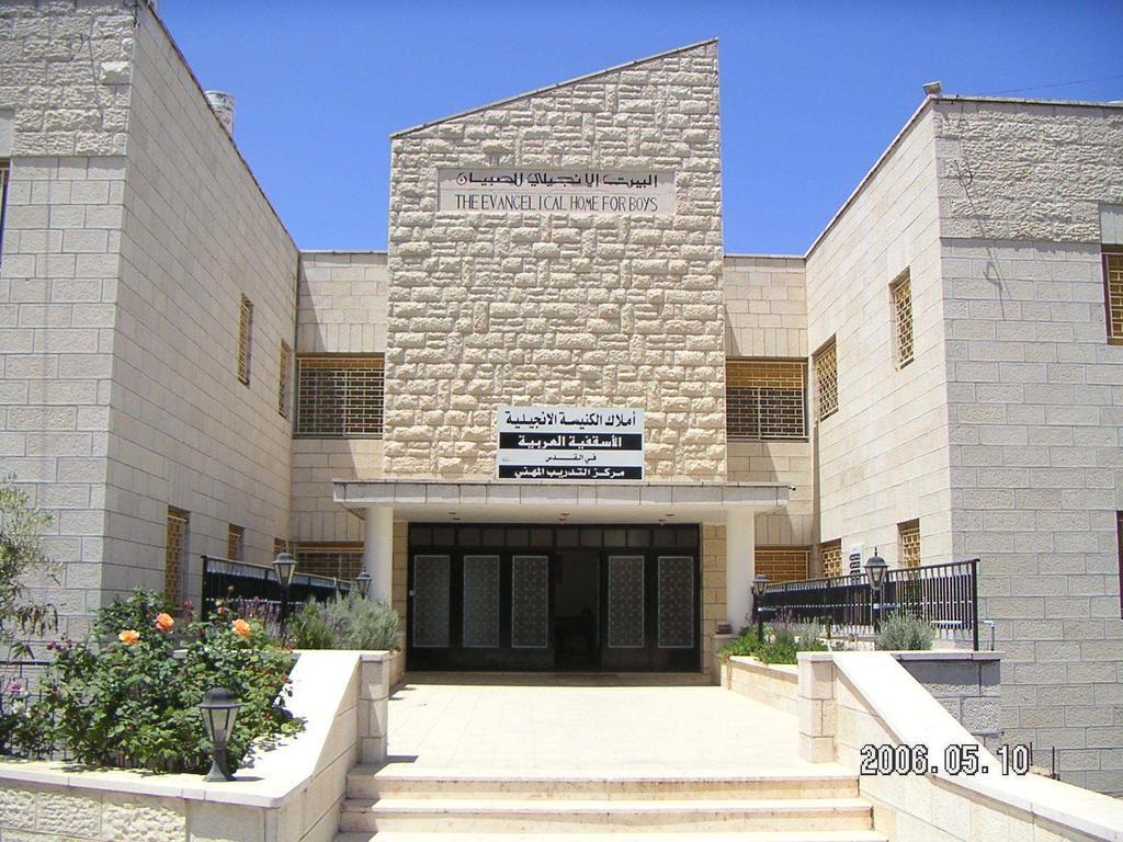 St Andrew'S Guesthouse - Ramallah Buitenkant foto